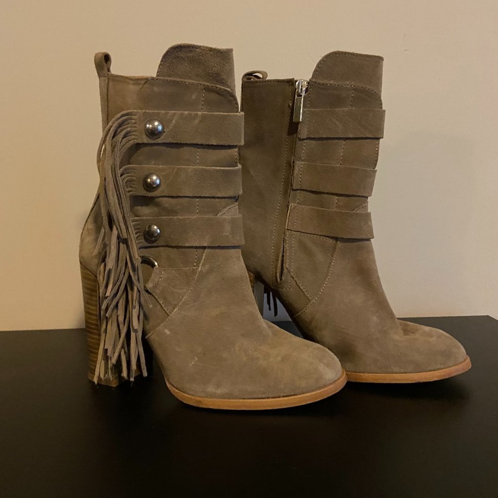 Zara Light Brown Fringe Heeled Boots. Size 38/7.5